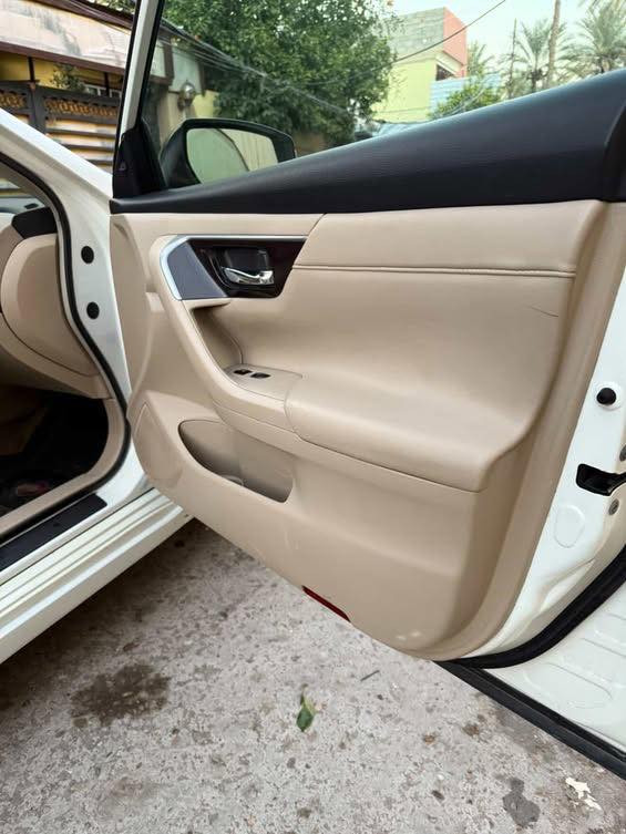 السلام عليكم نيسان التما ٢٠١٣ خليجي محرك ٦ سلندر رقم بغداد السنويه تسقط ب ٢٠٢٧ ب اسمي 
بيها مكانات كلير ابيع حزام دواخل مابيها شرط الفحص
كير ومحرك كفاله بشرط 
المواصفات فول
 فتحه 
بصمه 
شاشة لمس 
بلوتوث 
تحكم ستيرن
اشاره بالمري 
شفتات  
تبريد وتدفئه قطعتين 
كشن كهربائي 
داخلها جديد لك 
كهربائياتها كلها شغاله
محرك ٦ سلندر بلاد 
الغرفه جلد بلاد 
بصمة ابواب 
تشغيل عن بعد 
مكاني ديالى بعقوبة 
للاستفسار ***********
السعر 105 $
بيع او مراوس حسب القناعه
نواقصها لايت ناصي وبوش صدر امامي
