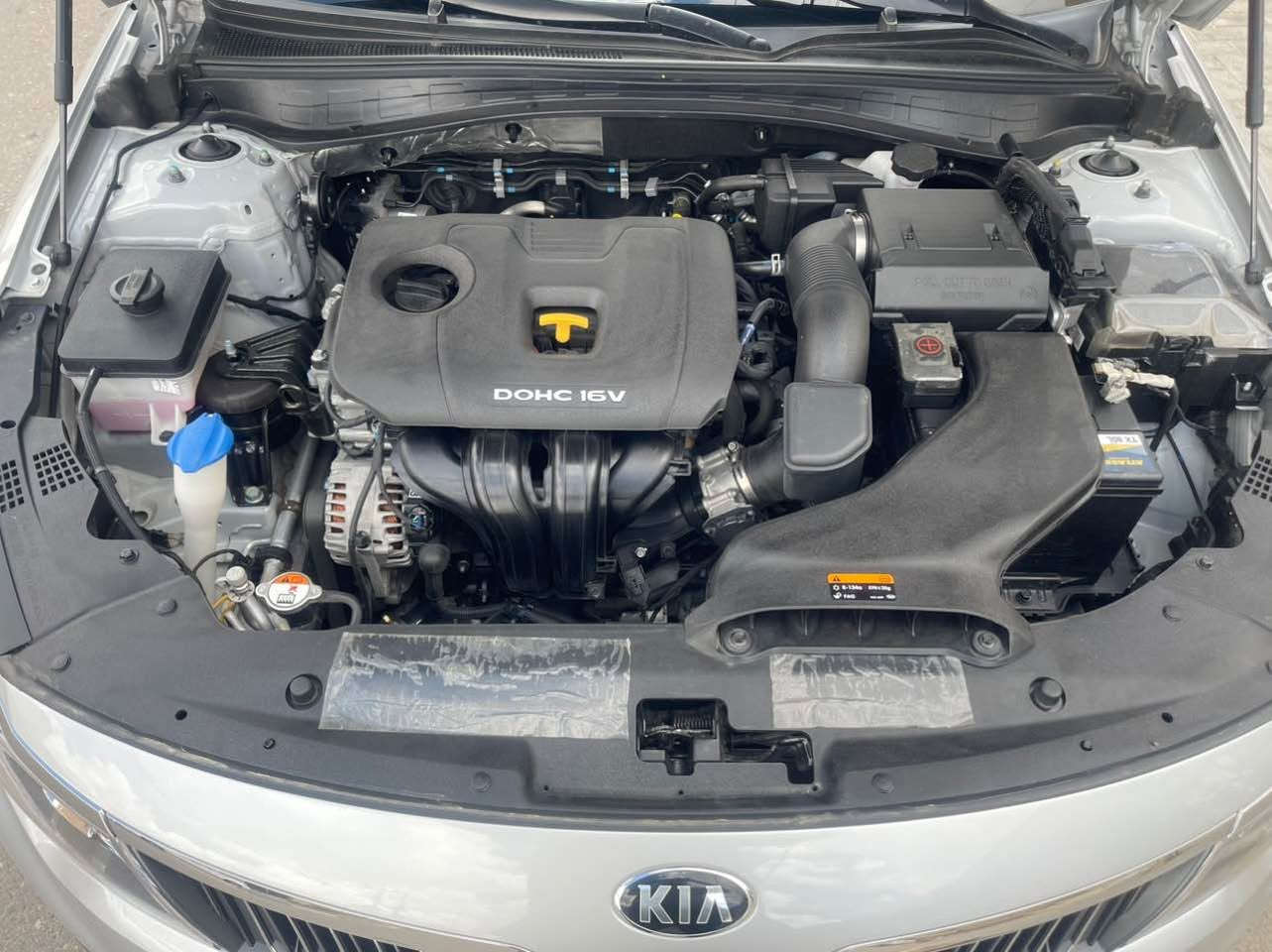 كيا كوري 2021 بصره حره تحويل 
سيارة كفاله عامه وفحص موجود بلصور 
جاهزه و جديده كلش 
ماشيه 24 الف 
لدات امامي وخلفي 
كشن كهربائي وتبريد وتدفئه 
شاشه و كاميرا 
تبريد قطعتين 
سعر 180 $
*********** البصرة, العراق
