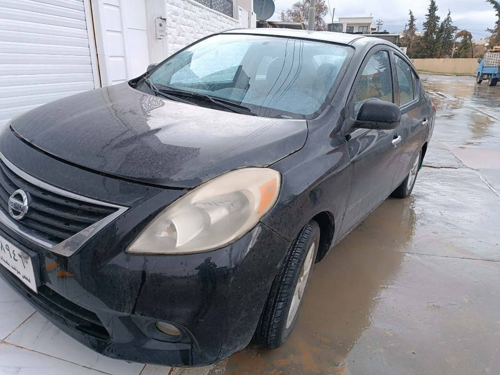 نیسان ڤێرسا 2013بڕاوە
زۆر خاوێن هەمو شتی کاردەکات. ڕەش. گێڕومەکینە بەشەرت
تایەی تازە سعر 44گەڵا
*********** 
ئەوە ڕەقەمی ساحێبیەتی شمشمل, السليمانية
