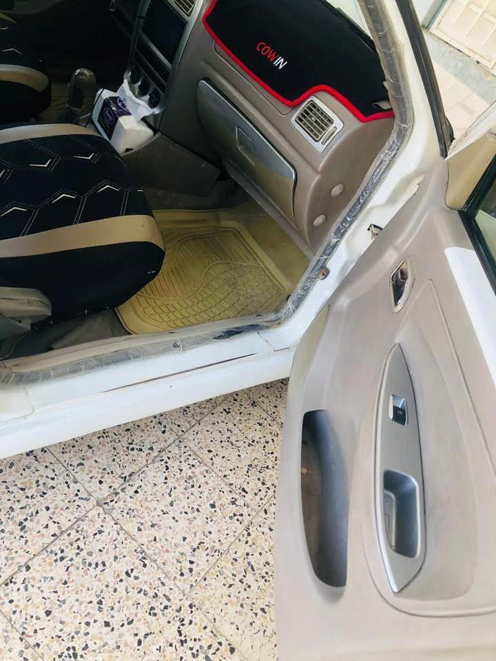 السلام عليكم
للبيع شيري كوين 2013 سيارة جاهزة
كير ومحرك بلادي 
تدفئه تبريد شغال 
صدر امامي خلفي جديد
شاشة اندرويد
باتري جديد
تايرات جديدة
دوشمة داخلية جديدة
سيارة جاهزة
السعر 40 ورقة
للأستفسار الاتصال ع الرقم ***********
