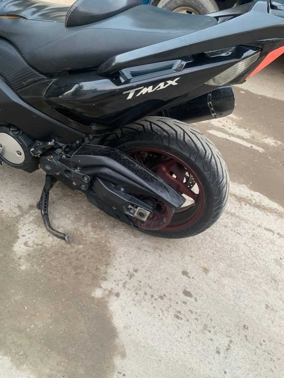 السلام عليكم تيماكس  14
مبدل بيها كرنك 
كفر تايوان اصلي 
دراجه نضيفه واحلى من الصور 
مكانها بغداد
سعرها 40 والشراي يخابر وسهله 
***********
