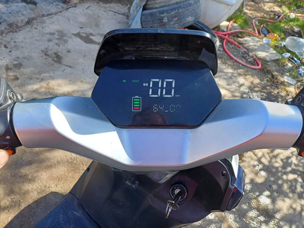 السلام عليكم .س400الف
دراجة شحن.جديدة كلش.
بك خلفي ..وهواي تفاصيل اكو بعد
بدون بطاريات..متروكة..و بطاريات حرمت.ت***********
