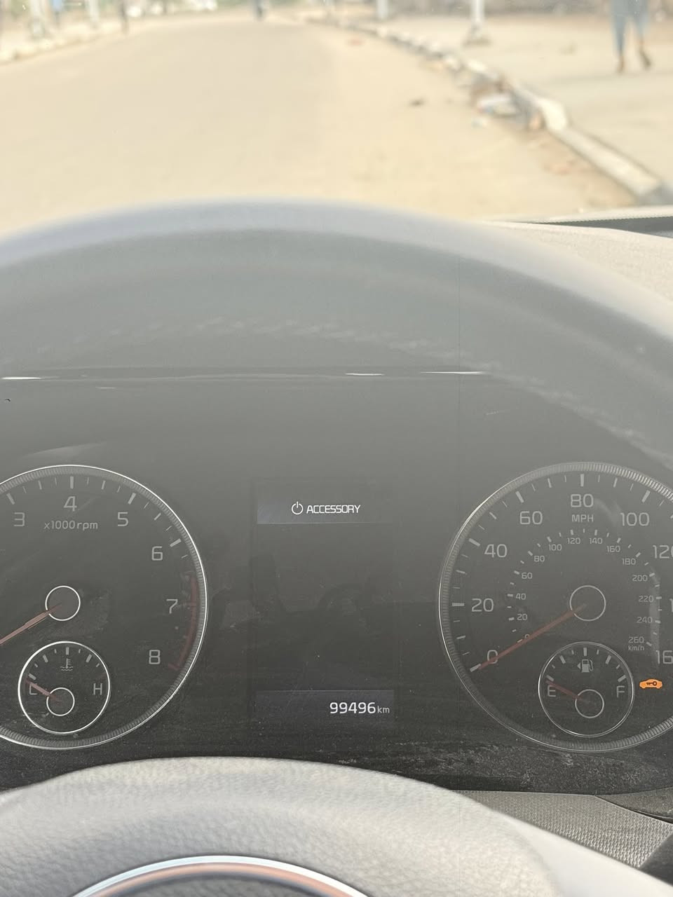 كي 5 موديل 2024 (جي تي لاين )وارد امريكي السياره نظيفة جدا جدا فول مواصفات ماعدا فتحة السقف اناره داخليه السياره مغلفه نايلون حراري من الداخل كشنات جلد وشامو السياره جاهزه ماناقصها اي شيء مكينة1600 تيربو رقم اربيل ب اسمي تريد تحويل تريد وكاله كيفك للبيع او لمراوس اي استفسار عندك لو ع واتساب لو ع شريحة على فيس مامتواجد نهائيا ***********
