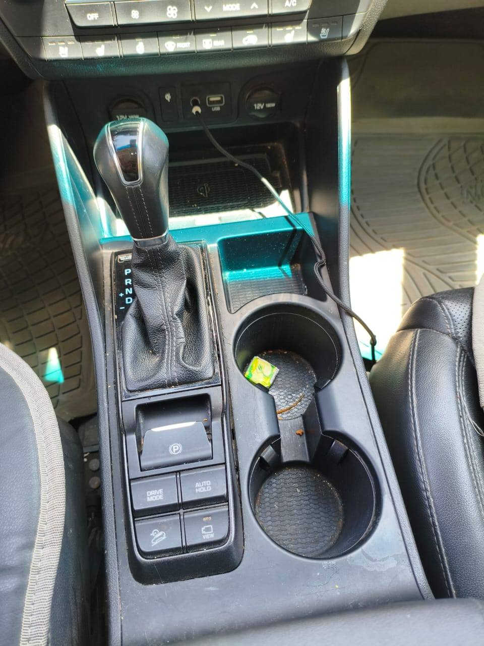 توسان موديل ٢٠٢١
لون مميز  
الحادث صبغ البنيد  وجاملغ حادثها  كلش بصيط 
اعلى مواصفات  هاترك 
رقم بابل الرقم الجديد 
بسمي 
بانوراما بصمة 
شاشة كبيره 
كامرة دوارة 
لايت زنون خمس عدسات 
خمس  كامرات  محيطية 
يدات ستيل 
تحديد مسار اشاير مري ترحيب رادارات 
دبل صالنصة 
فور ويل  ٢٤٠٠
سماعات صوت انفنتي 
ويل كب درجة اولى 
كشنات كهرباء وجلد 
تشغيل عن بعد جنطة شفط 
سايد بريك بصمة شاحن واير لس موبايل 
السعر ١٨٥ 
الاتصال ***********
