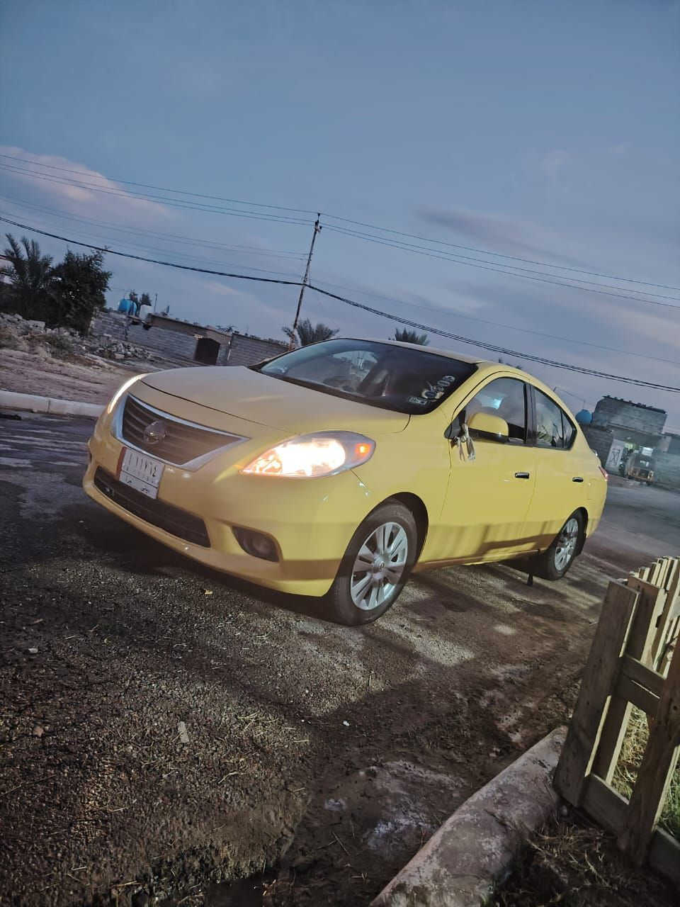 السلام عليكم
حادث امريكا جاملغ اليسار 
نيسان فيرسا 2012 وارد أمريكي تخم تاير تبريد تدفاء صدر كله جاهز مكينه وكير خير من الله سياره حلوه ونضيفه سياره ما تصرف عليها الف دينار
سنويا ساقطه صار سنه غرامات هيئه مصفره عنواني ديالى بعقوبة
السعر 74
***********
