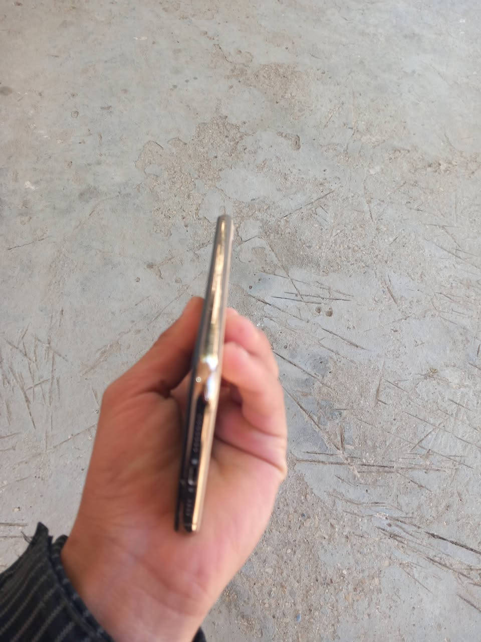 ايفون 11بروه ماكس للبيع الجهاز مبدل شاشه وبطاريه والكاميرا الاماميه واكفه ذاكره ٥١٢ الجهاز نضيف كلش الشاشه اصليه ٣ خيارات السعر ٢٥٠ وبيه مجال


**إذا كنت صاحب هذا الإعلان وتريد حذفه لأي سبب، رجاءا أرسل رسالة إلى الدعم الفني**