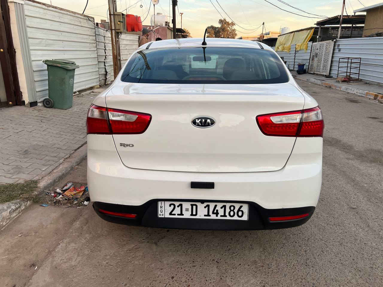 السلام عليكم
كيا ريو ٢٠١٣ خليجي
كفاله عامه من الصبغ والبارد
مكينه وكير ممفتوحه
مكينه قطرتين المرغوب
طخم تاير جديد
شاشه + كامره
اشاير بالمري
كيج حماوه 
رقم دولي الجديد
سنويه ل ٢٧
شرط التحويل
السعر ١٠٧ وبيه مجال
عنوان بغداد الكرخ
الشراي يتصل ***********/*********** بغداد, العراق
