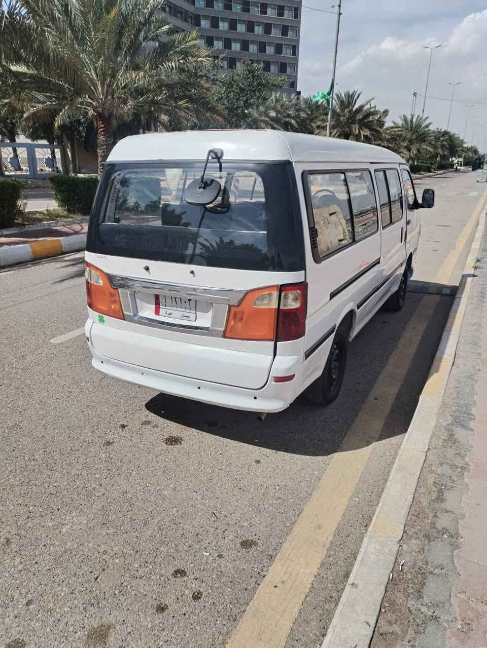 فتون 2014  كفاله عامه
معمره هلالات فقط
مكينه بصندوك ماشيه 3 الاف
كير اكسل كفاله 
تخم تاير وحداديه 
سياره مال جناي
ربع مذب عليها 

***********
