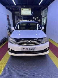 تويوتا فورشنر 2014 مكفولة محرك 4000 / v6 رقم بغداد ماشية ١٩١ الف السعر...