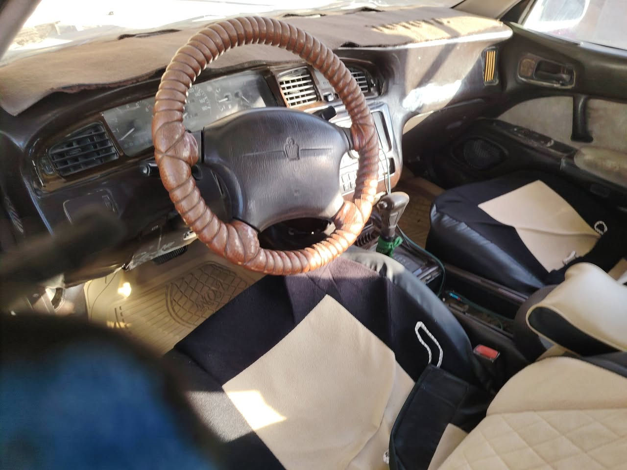 للبيع بطه موديل 95 فنر بلاد مكفوله كص ونقل جثه  والضربه والكلبه  والصبغ العام والاصوليات محرك وكير 2500ديلكو مكفولات حداديه تخم تاير اكسل كهربائات  شرط جاهزه  نقص تبريد فقط   رقم واسط مداور ثاني يوم السعر 60 للاسستفسار على الرقم *********** خاص واتساب
