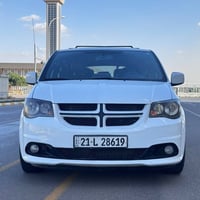 دوج كرفان ٢٠١٨. GT رقم شمالي تحويل مباشر  السعر ١٧٥  مواصفات GT يعني ف...