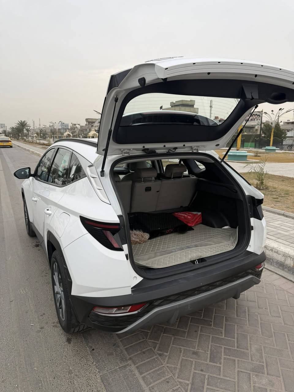 توسان موديل 2024
وراد خليلي مكفوله عدا طخه زغيرا بل صندوك مال تكتك طخه كلش بسيطه خليجي فول عده البانوراما 
ماشيه ٥ الف السياره جديده بمعنه الكلمه مشتريه زيروسعرها ب ٢٢٠ مكاني بغداد مدينه الصدر ***********
