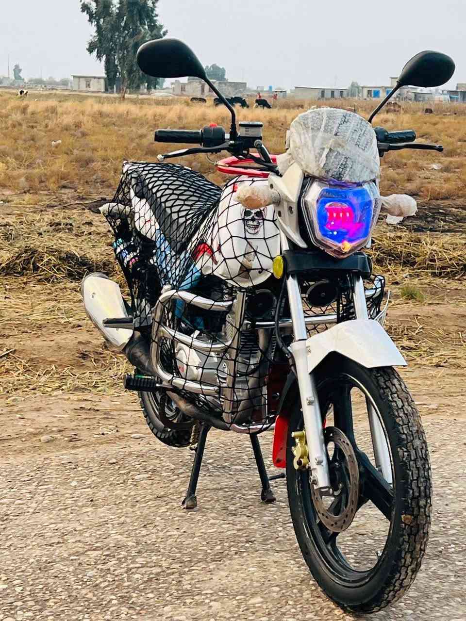 موطور سنكي للبيع موديل 17 مرقم رقم انكليزي تحويل ثاني يوم محرك 200 محرك 25 الاستفسار على الرقم ***********
