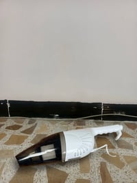 مكنسة عامودية • جديدة • صنع ألماني