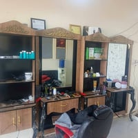 ديكور حلاقه للبيع 07833642813