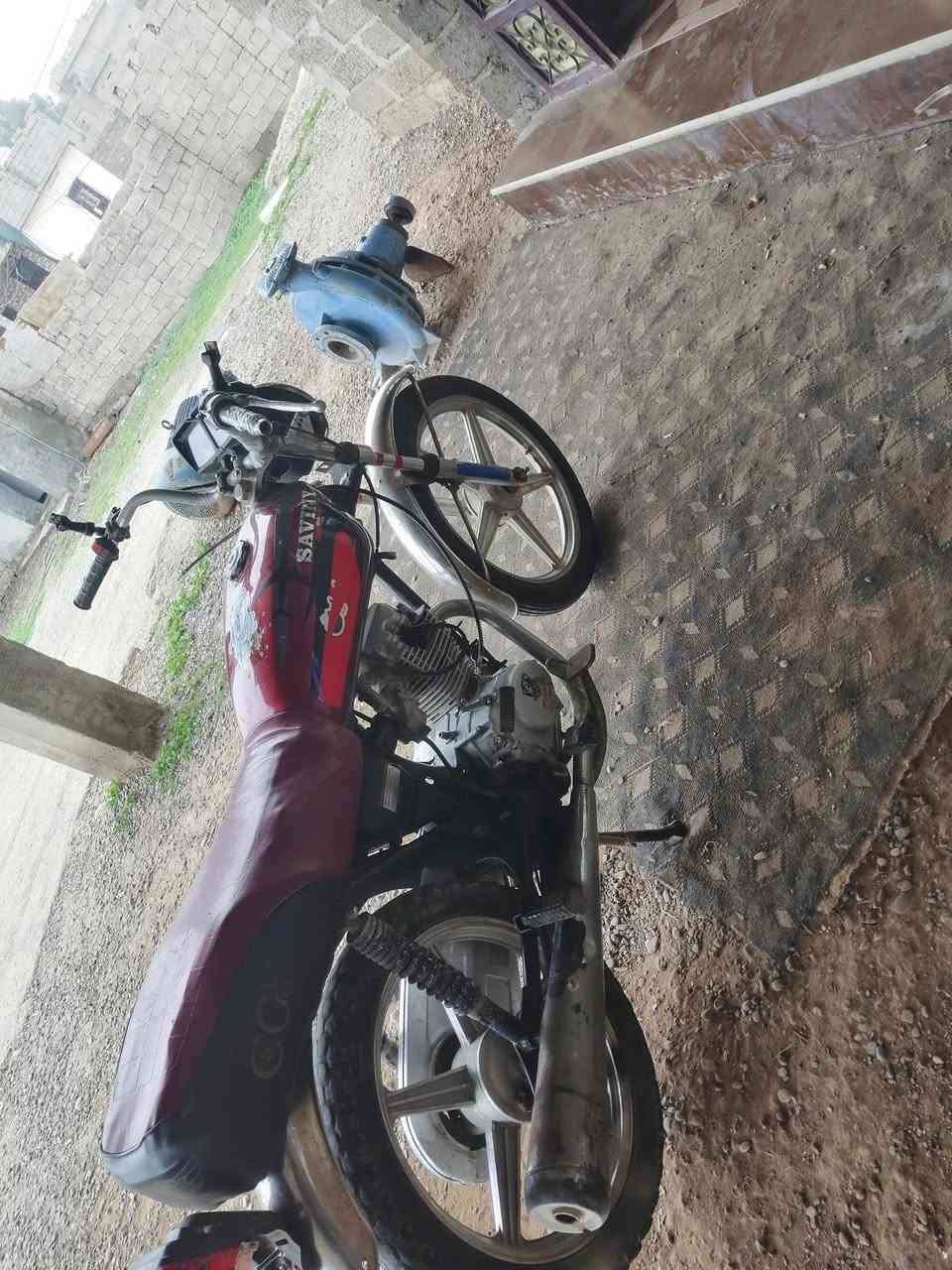 موطور للبيع السعر 150
وبيه مجال والمحرك كايم فحم في فحم. ***********
