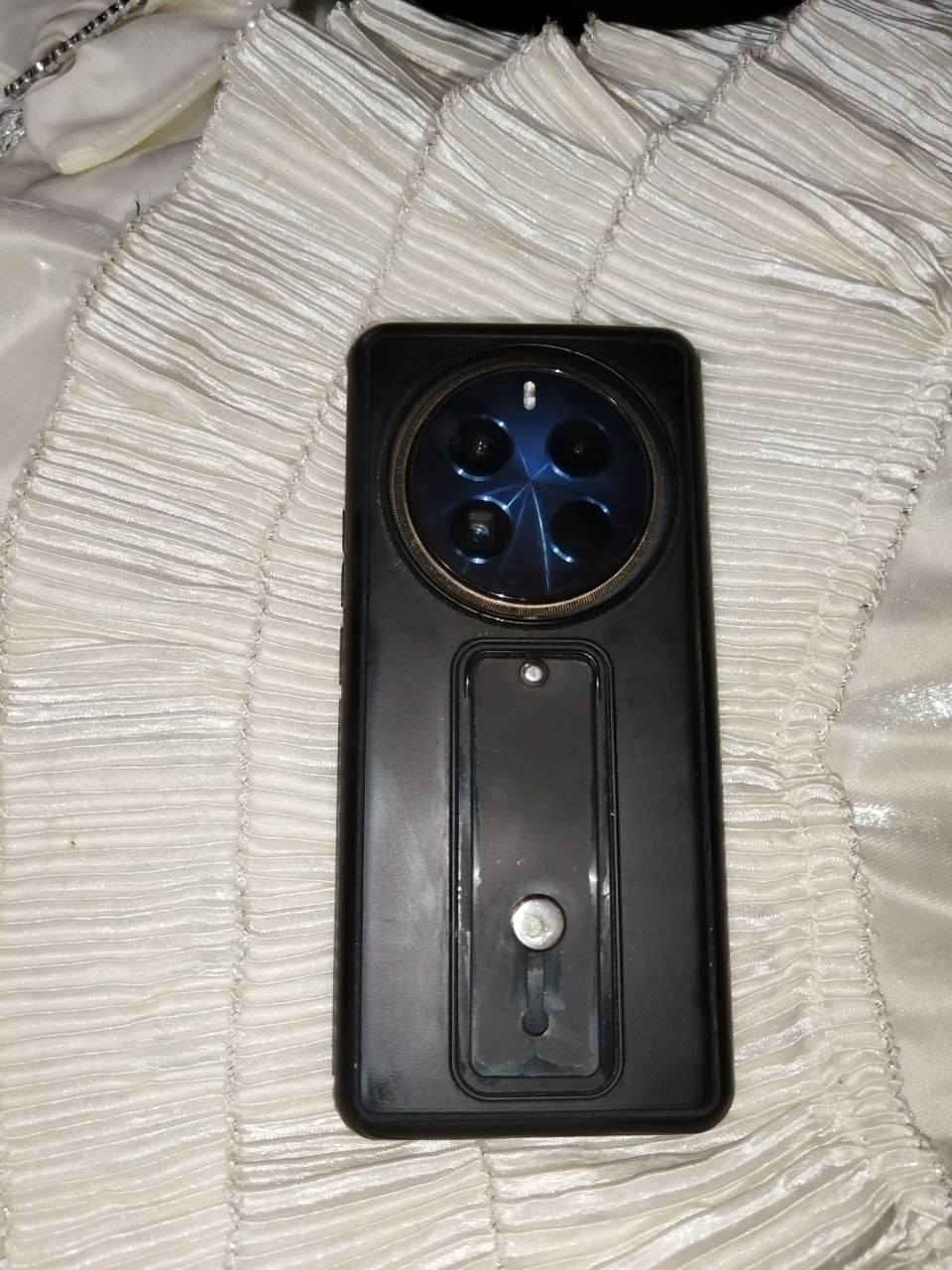 سلام عليكم
متاح ..

جهاز  realme 12 Pro+ 5G  مستخدم ونظيف

ذاكرة 256

سعره 275 وبي مجال بسيط

المكان بغداد ...الحبيبية


**إذا كنت صاحب هذا الإعلان وتريد حذفه لأي سبب، رجاءا أرسل رسالة إلى الدعم الفني**