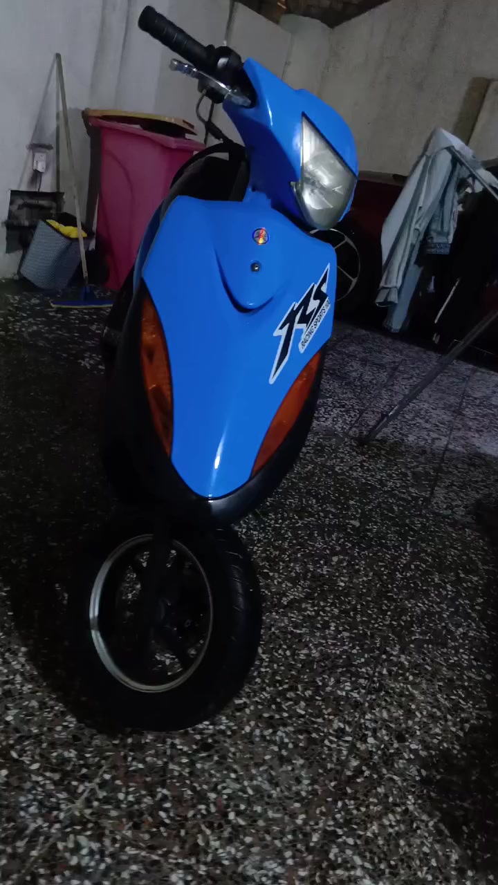 السلام عليكم دراجه ماكس عدل مكينه لا تبخير ولا تنقيص كهربايات كلهه شغاله سلف بس الباتري ضعيف يرادله شحن هندر شلعه معدل دراجه مكينه مامفتوحه مكفوله كفاله عامه دراجه جديده والله منزله على أديه من الرمبه السعر 525 وبيه مجال العنوان الامين الثانيه رقم الهاتف *********** وتحياتي الكم🧡
