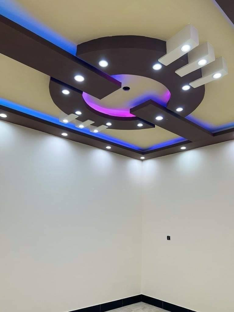 يعلن مكتب عقارات أبو انور فرع الطويسه عن وجود بيت البيع في ياسين اخريبط الزون الثالث مساحة 200 متر طابقين يحتوي على 6 غرف نوم وصاله وستقبال ومطبخ وصحيات وكراج بناء حديث 2023 بناء كله طابوك سعر المطلوب 550 مليون وبيه مجال مكان راقي ممتاز الستفسار//***********//***********// كما نستقبل جميع عروضكم وطلباتكم التجارية والعقارية المكتب مجاز قانونيا المكتب ماقبيل مطعم الحسون عقارات أبو انور فرع الطويسه
