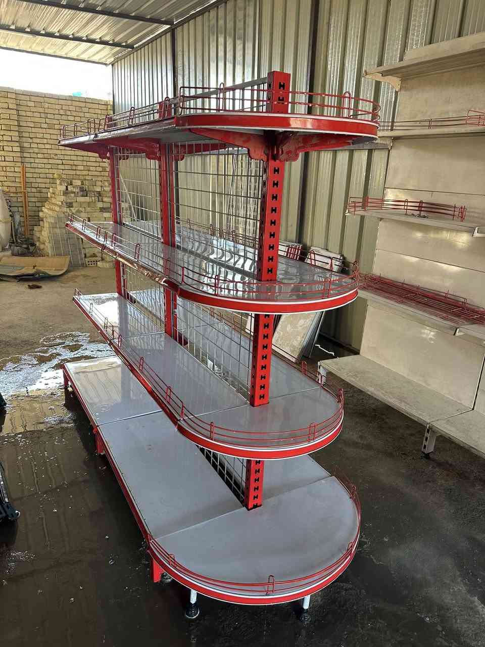 سلام عليكم شباب سفينه طول مترين ودوار نظيفه عدد اثنين موجودات الشراي يتصال ***********
