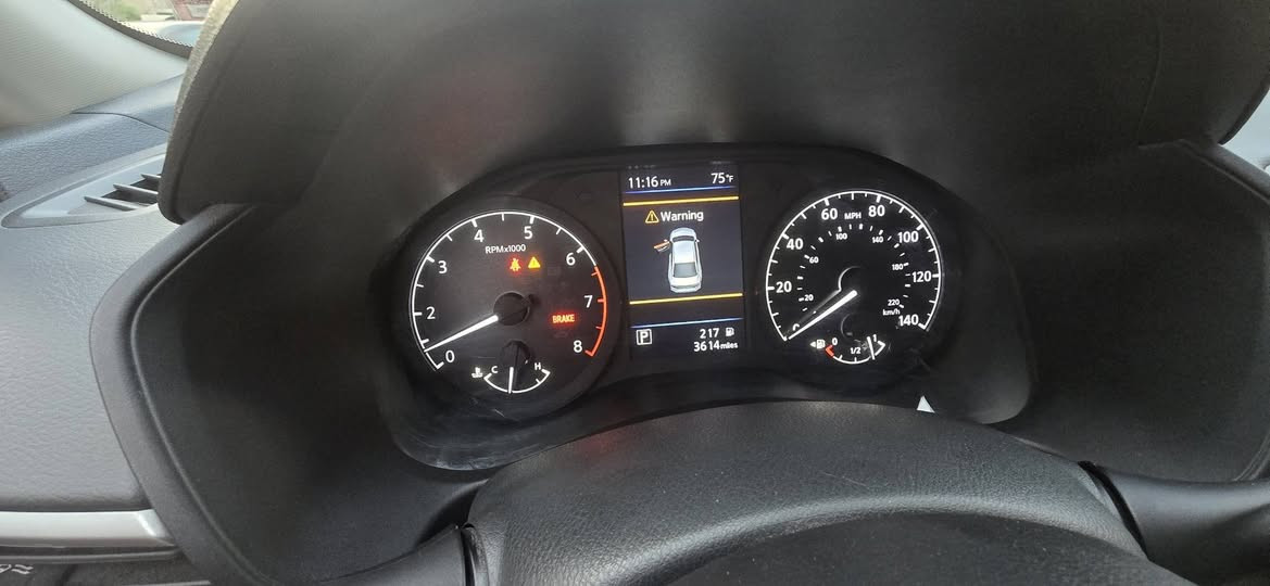 السلام عليكم 
نيسان ألتيما ٢٠٢٤ فئة ال s 
ماشية ٤٠٠٠ ميل يعني زيرو
حادث السيارة مرفق 
رقم بغداد 
السيارة جديدة بمعنى الكلمة 
*********** 
مكان السيارة شارع فلسطين . 
السعر ١٥٣ وبيهة مجال بسيط جدآ
