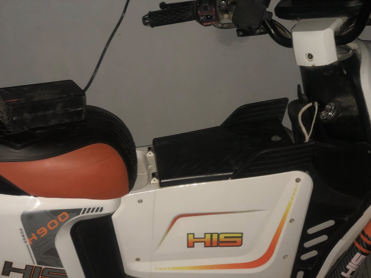 السلام عليكم للبيع دراجه شحن دراجه جاهزه ماناقصهه شي فقط الجامرلغ الامامي واكع وموجود بلبيت 
السعر ٤٠٠وبيهه مجال او مراوس بدراجه كير


**إذا كنت صاحب هذا الإعلان وتريد حذفه لأي سبب، رجاءا أرسل رسالة إلى الدعم الفني**