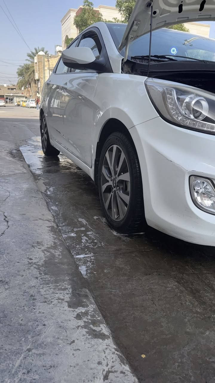 سلام عليكم اكسنت 2015 خليجي مكفواله فول موصفات ماشيه 144سياره جديده
سعر 112وبيهه مجال 

‭0770 049 0204‬
