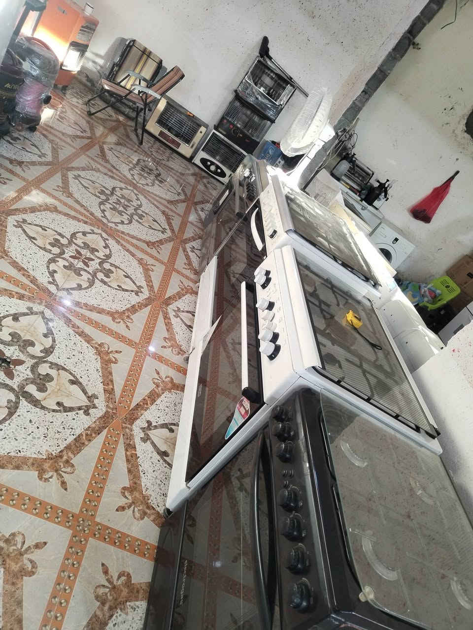 أغراض نضيفه البيع نضافه 100 بل 100 وضمان سنه وبسعار مناسبه كلش الطيفيه حي السلام سوك زيد المسكف ***********
