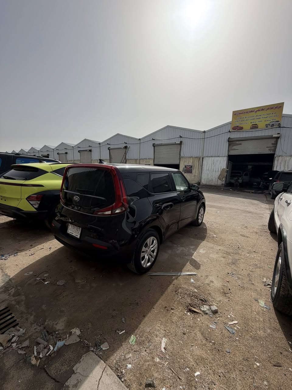 بسبب الوعود الكاذبه 
كيه صول للبيع مديل 20 لون أسود
سياره ما يرادله مصرف 
قبل سبوع داخله حمام وبوليش
طخم تاير جديد قبل سبوع 
وباتري جديد ضمان سنه قبل يومين 
موصفات السياره 
3 انضمه قياده 
مكينه دوش 2000 المرغوبه
كير الاصلي المرغوب
تحكم ستيرن جهتين
مثبت سرعه 
شاشه بلاديه 
تدفه وتبريد شرط 100‎%‎
الحداديه 100‎%‎
سياره داخله حمام وبوليش قبل سبوع 200$ 
دواخل تلمع لمع 
سياره حادثه دعاميه وبنيد بدون شواصي 
فقط ايرباك دركه 
وبيها طخه بالبصره بالباب الخلفي بسيطه موضحه بصوره .
السياره رايدها 135ورقه وبيها مجال للشراي
العنوان البصرة 
السياره رقم بصره 
حره 
***********
