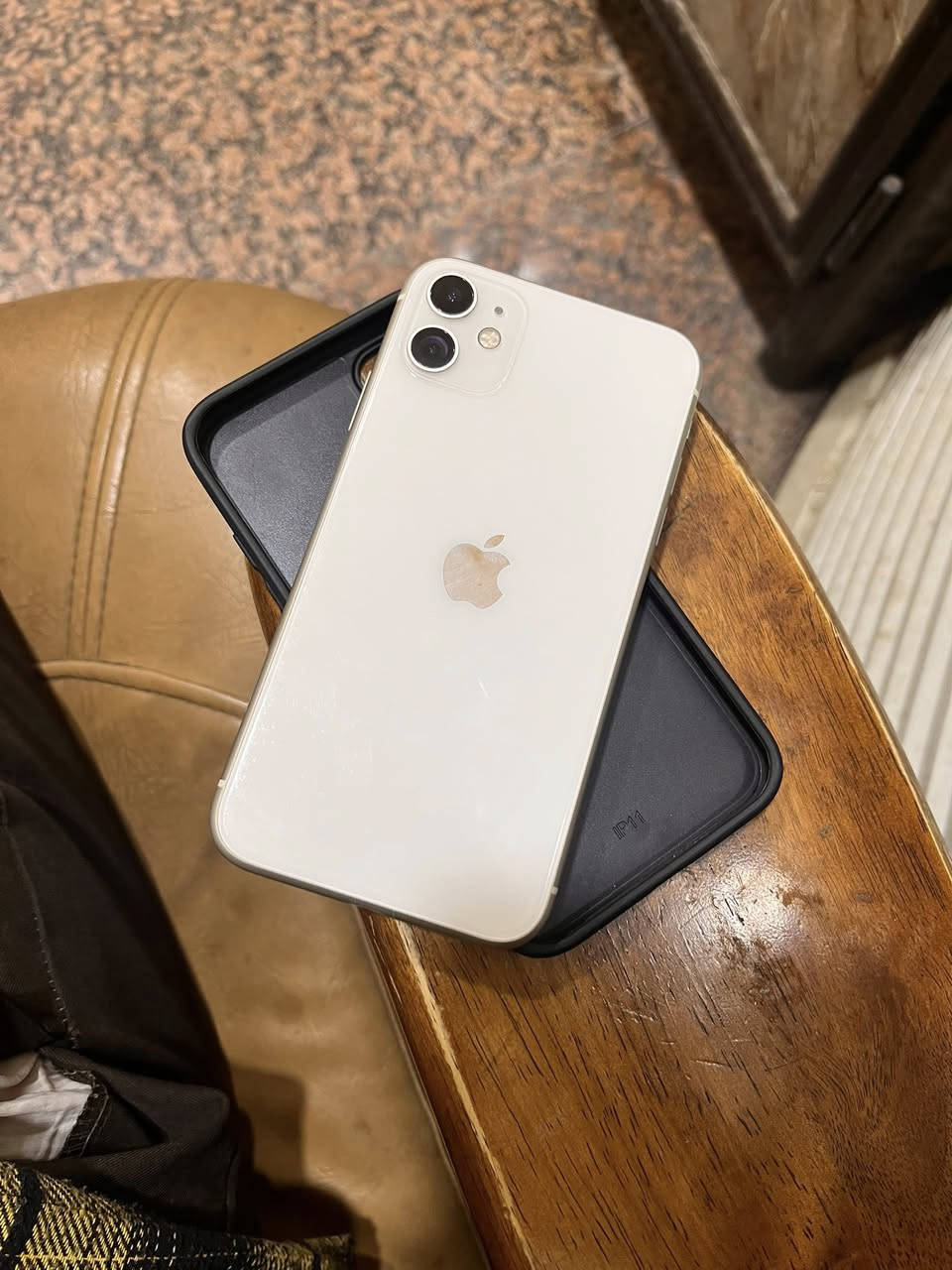 السلا عليكم ايفون11  مبدل شاشه اصليه ومبدل بطاريه باقي بلاد ذاكر 128‎ لون ابيض شرق أوسطAA/ موبايل حلو صوت كامرات وياه فقط شاحنه السعر200قفل مكاني المعقل ***********
