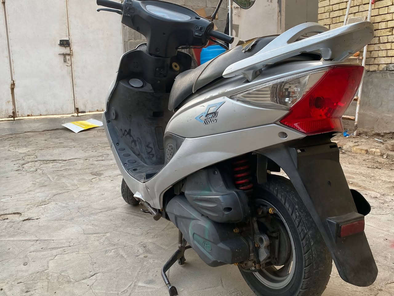 السلام عليكم
دراجه كامكو V2 للبيع بوليسي مكينه 150cc موديل 2014 مكاني المجر الكبير  سعر 725 فقط الشراي يتواصل وياي خاص


**إذا كنت صاحب هذا الإعلان وتريد حذفه لأي سبب، رجاءا أرسل رسالة إلى الدعم الفني**
