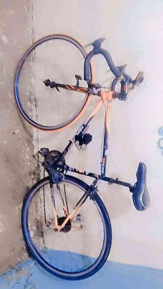 بايسڪل (C700)نوع رود ياباني اصلي ختومات للبيع العنوان شهداء العبيدي الثانيه للتوصل على هاذا الرقم ***********
