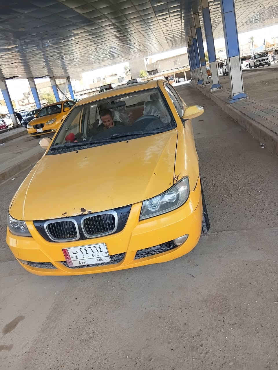 لام عليكم ليفان ٦٢٠ للبيع ٢٠١١سياره جاهزه صدر وره وكدام جديده مكينه وكير كفاله رقم بقداد مصفره تحويل مباشر ***********السعر٣٥ وبيها مجال مكان بابل سكندريه
