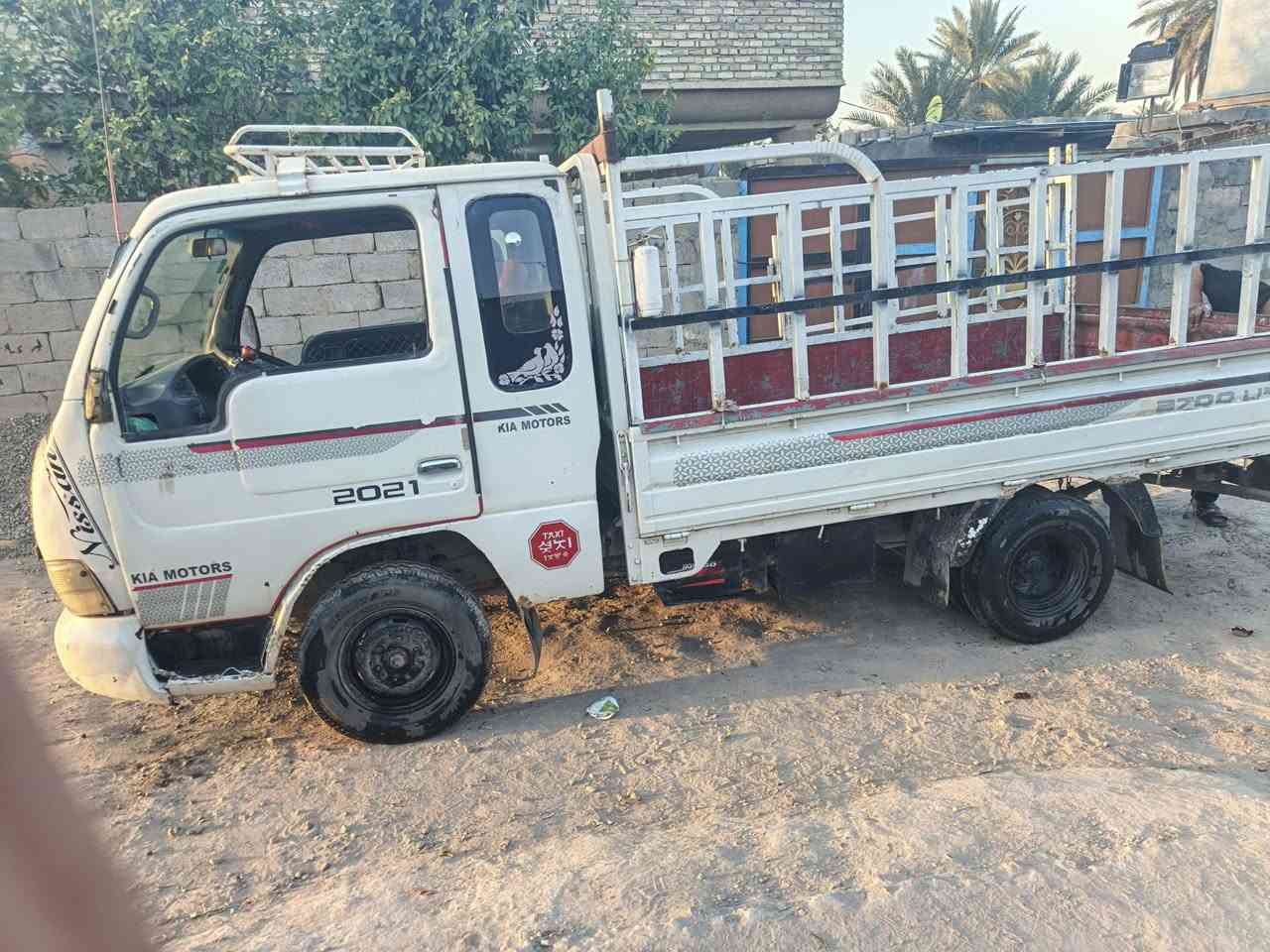 كيا سامسونج موديل ٢٠٠٠ سنويه بسمي عنواني التاجيات السعر ٣٧ بيه مجال قليل ***********
