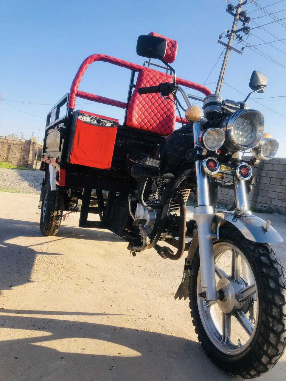 السلام عليكم ورحمة الله وبركاته
كل عام وانتم بألف خير. 
اما بعد:
ستوته 2021 للبيع :
نضيفه ما ناقصها شي كما موضح في الصور 
السعر : مليون ومئة الف دينار وبيها مجال. 
للاستفسار:
***********
