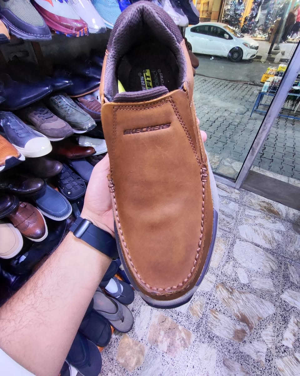 سكجرز اصلي اورجنال قياس ٤١ ونص طول القدم ٢٦ ونص 
السعر ٦٥ ألف شامل التوصيل 
المكان كرادة داخل مجاور دايموند مول في فرع علاء حداد محل الأيطالي الايطالي


**إذا كنت صاحب هذا الإعلان وتريد حذفه لأي سبب، رجاءا أرسل رسالة إلى الدعم الفني**