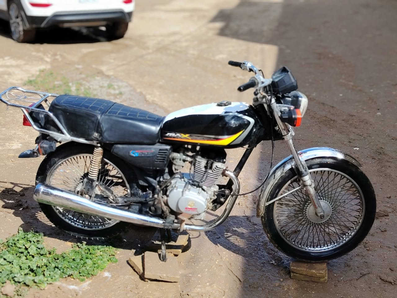 السلام عليكم دراجه تايكر مديل 21اوراق اصولي الدراجه جاهزه من كلشي كهربايات كلشي شغال لايت زنون اشاير شغالات ضفيره جديده السعر 475 وبيه مجال الشراي الستفسار ***********
