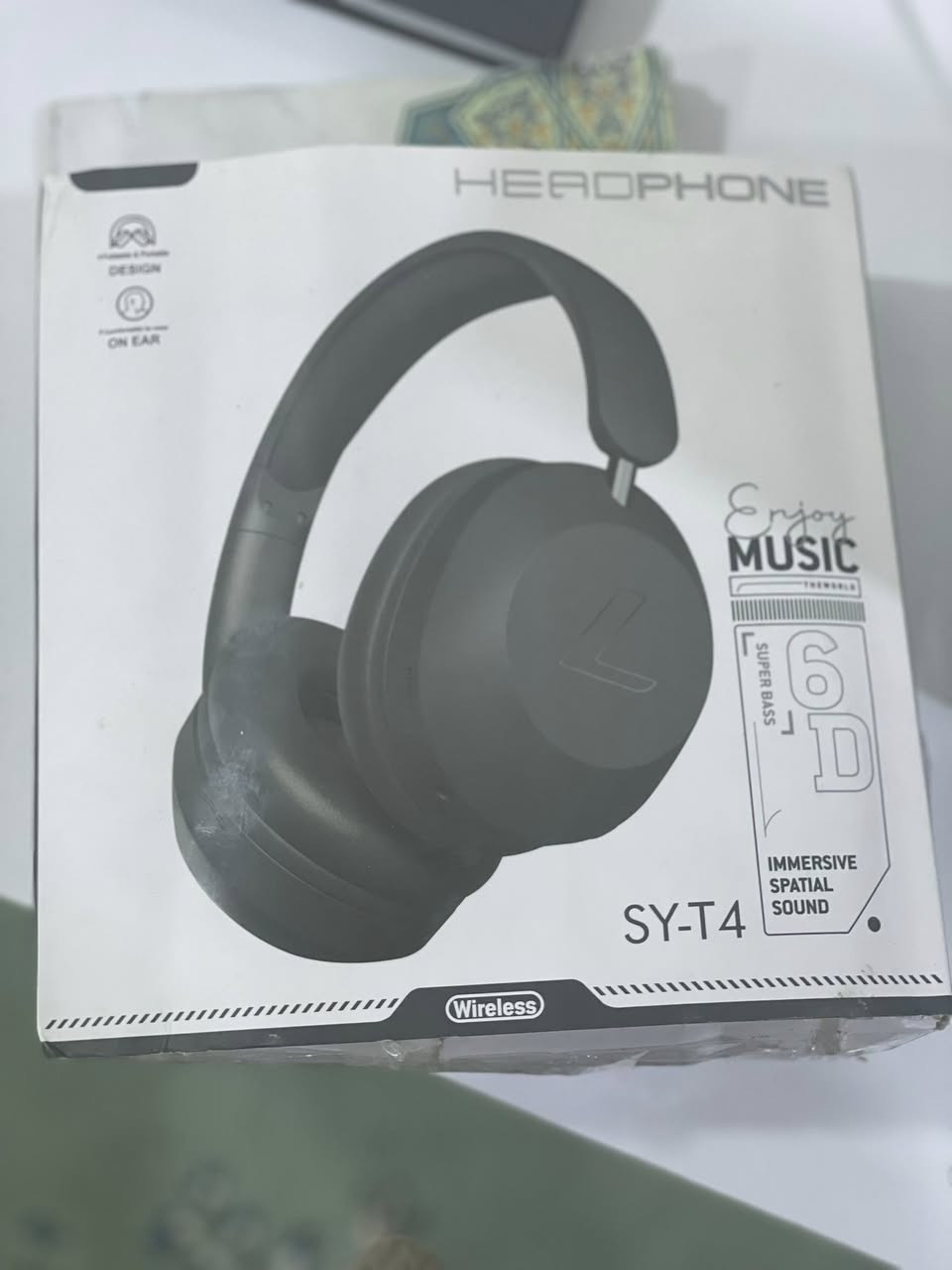 السلام عليكم
اكس بوكس سيريس اس 512 جهاز مفتوح للتنضيف فقط 
ويا جوستكات 2 واحد احترافي و الثاني بلادي 
سماعات محيطيه ويا هم 
سعر 325 
رقم موبايلي ***********
