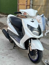 سكنس فحل بلاد رياضي مزوده الدراجه كوريه كابريتر بيه تزويد حلو ومرتب ال...