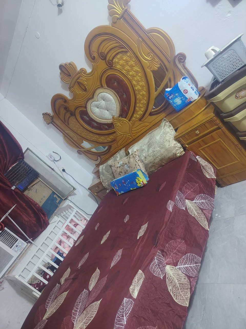 السلام عليكم عندي غرفه نوم مستخدمه اشهر نظيفه كلش مناسبه بكاني ديالى    ***********.        ***********.،  اللي يحب يتواصل وياي وبيها مجال
