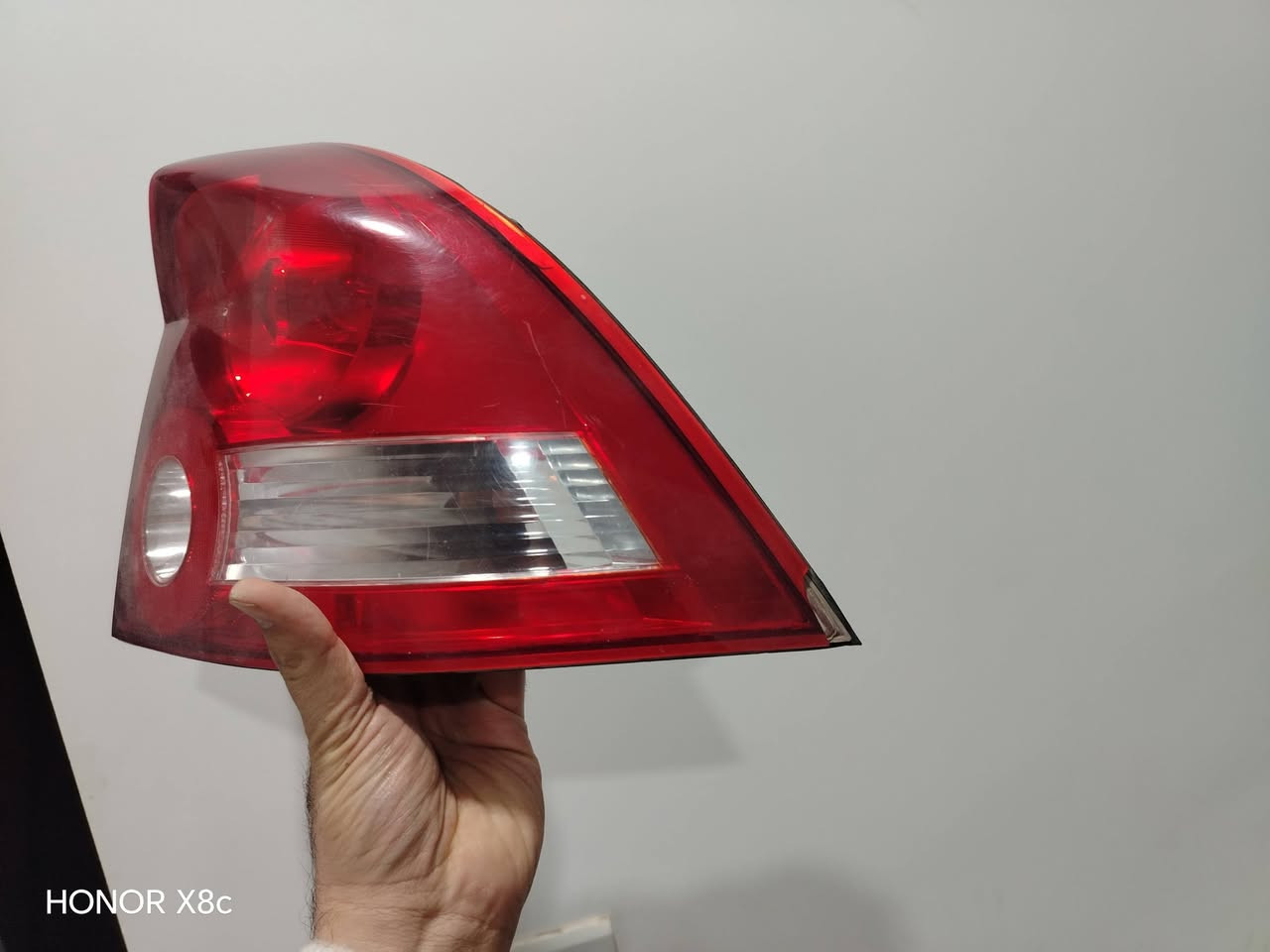 للبيع بك لايت لومينا (جهة اليمين)
السعر ٢٥ الف


**إذا كنت صاحب هذا الإعلان وتريد حذفه لأي سبب، رجاءا أرسل رسالة إلى الدعم الفني**