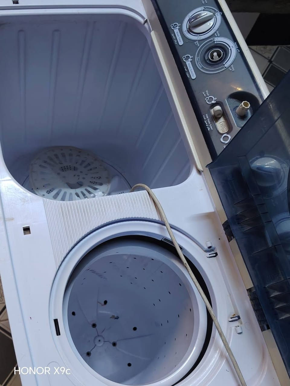 غساله للبيع 12كيلو السعر $100
للإستفسار اتصال ***********
