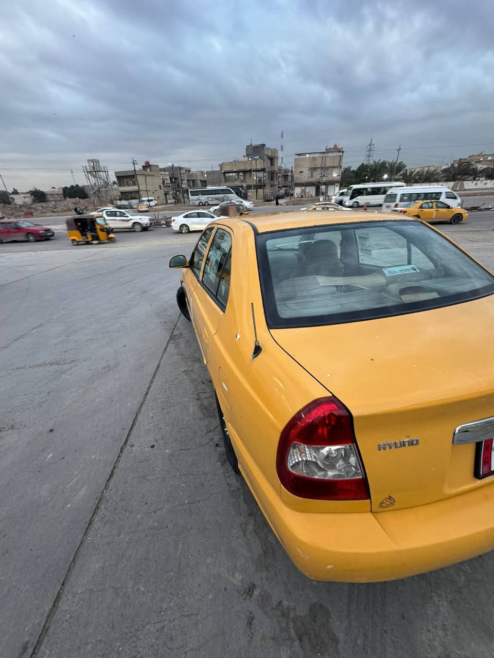 ڤيرنا 2014 للبيع
سياره جاهزه مجهزه للشغل 
السياره بيها بنيد مبدل وقطعتين صبغ السياره حداديه تايرات 
كلها جاهزه السياره باسمي رقم بغداد ومكانها بغداد الشعب 
سعرها :73 وبيها مجال للشراي
الهاتف ☎️ : ***********
