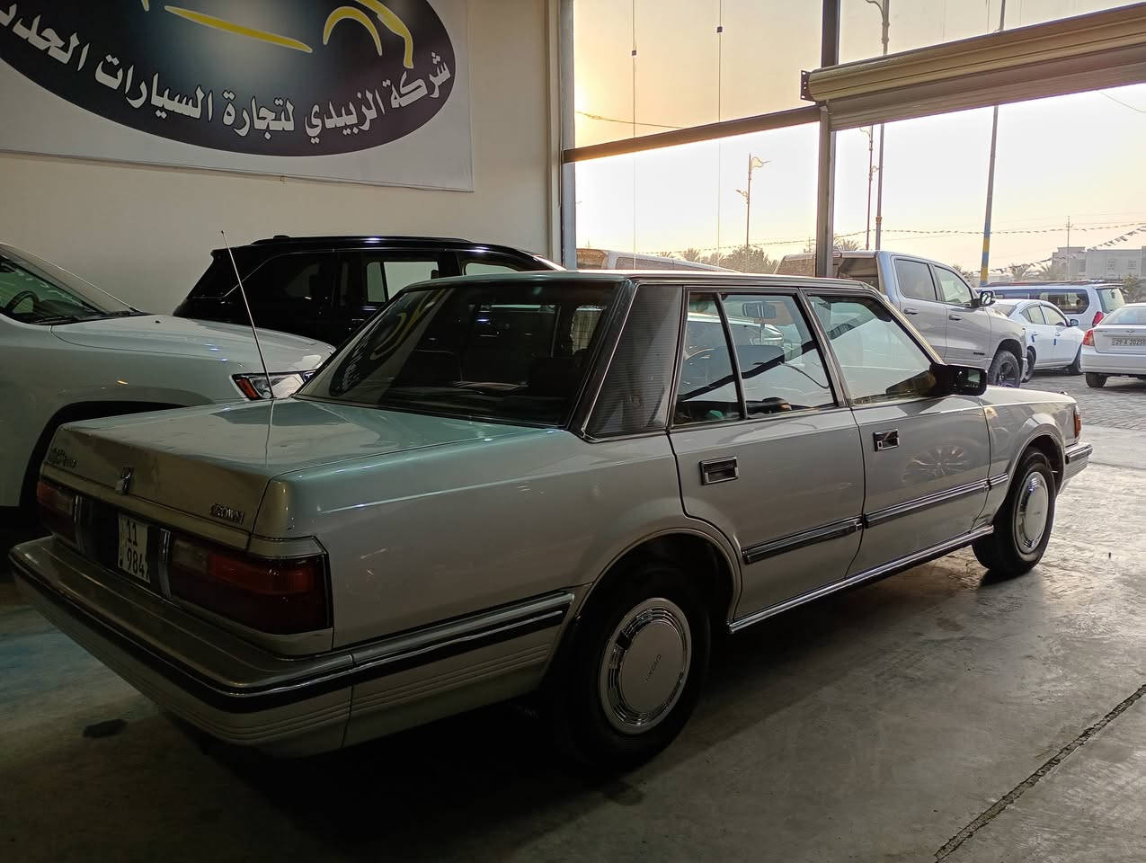 السلام عليكم للبيع سوبر 85 ماشيه 270 السيارة كلها ع بلاد بيها جاملغ بي كلير الباقي كفاله عامه تبريد كله شغال مابيها نقص برغي السعر 85 عنوان واسط الصويرة فلكه الزعيم ***********
