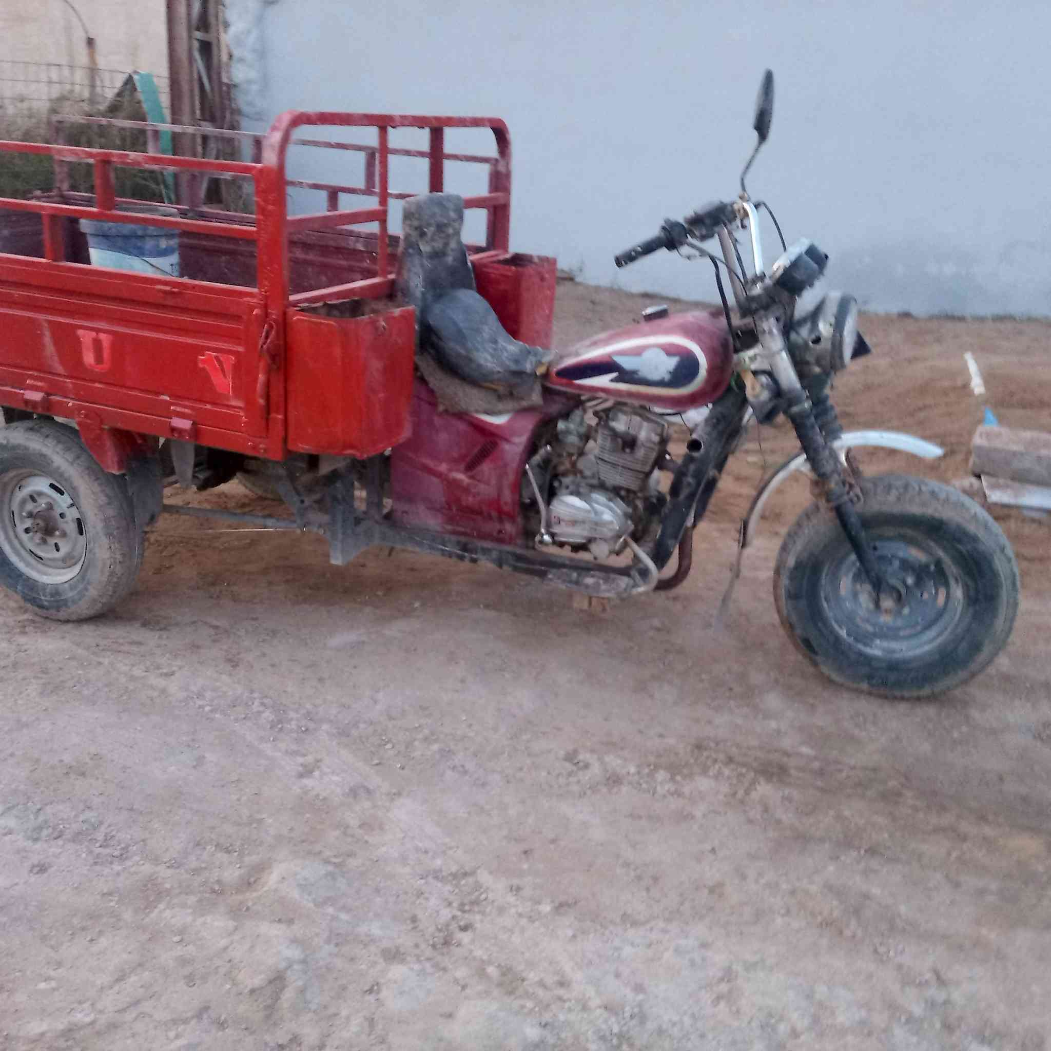 السلام عليكم ستوته للبيع نضافه فول محرك جديد موديل 14 مكان لستوته ديالئ منفيس كامل للاتصال ***********
