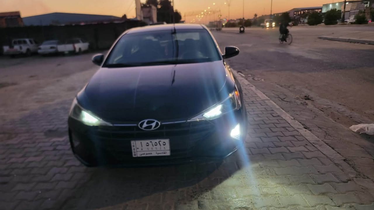 السلام عليكم 
النتره موديل ١٩ وارده امريكي بيه اجاملغ الخلفي صبغ وصندوك بي صبغ مكينه ٢٠٠٠  بسمنه رقم انكليزي مو الماني  مكانه بالحله بحي الزهراء  السعر ١٠٢  
كلشي شغال بيه تبريد تخم تاير كهربائيات كله شغاله


**إذا كنت صاحب هذا الإعلان وتريد حذفه لأي سبب، رجاءا أرسل رسالة إلى الدعم الفني**