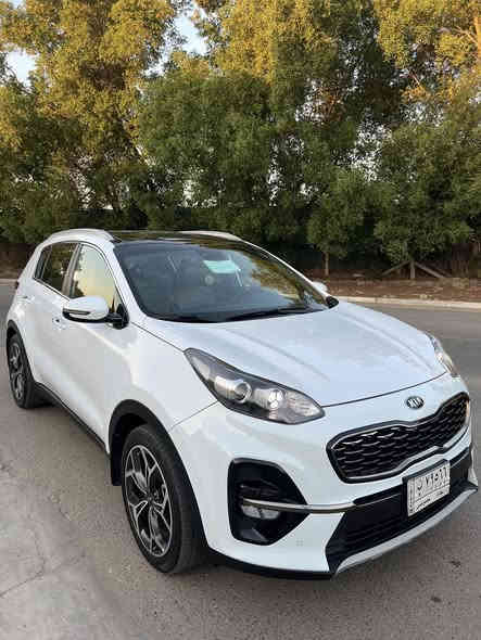 سبورتج 2021 خليجي جيتي لاين فول واحد على واحد 
سياره بيها باب تبديل نفس الون اثر طخه بسيطه بقيه سياره مكفوله شخط واحد مابيها جديده جدا ماشيه ٤٧ باسمي مواصفات الجيتي لاين معروفه مفوله سياره كير مكينه صدر تبريد كله بلاد ومكفول وحيل نضيف
عارضها ٢١٨ وبيها مجال للطيبين مكاني بغداد جديده شارع المسبح ***********
