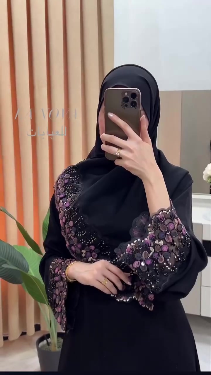 ✨ موديل عباية ترند ✨
🖤 خامة فخمة وتطريز يدوي راقي🌸 متوفرة جملة ومفرد
▫️ العباية + الشال نفس التطريز▫️ ألوان وتفاصيل تخبل 🔥
💰 البيع:
• جملة
📩 للحجز والاستفسار***********
