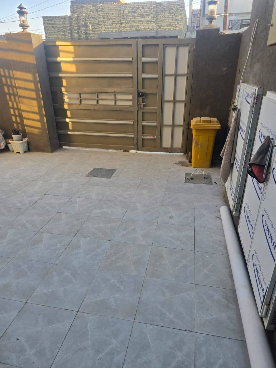 السلام عليكم بيت مساحته 200م بالكوت الجديدة نزلت بترومين  للبيع بناء حديث 2025تلفوني ***********
