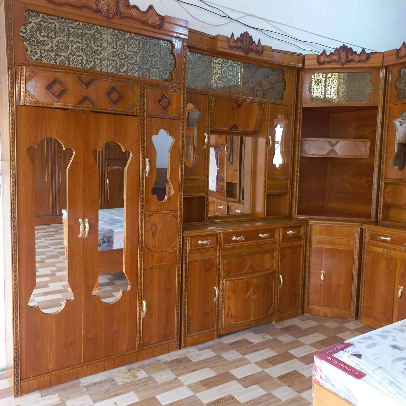 غرفة نوم 
صاج عراقي  خشب ثقيل
مكان رمادي ٥كيلو
للأستفسار اكثر راسل الصفحه او واتس اب
(***********) الرمادي, الأنبار
